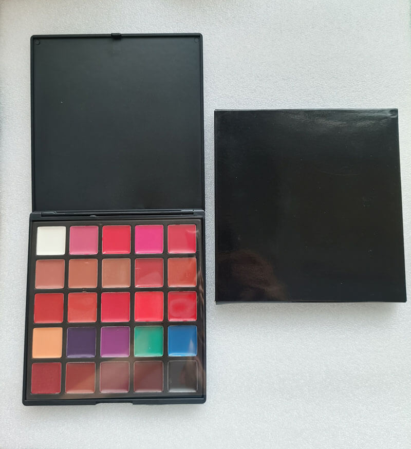 25-color Matte Lipstick Palette