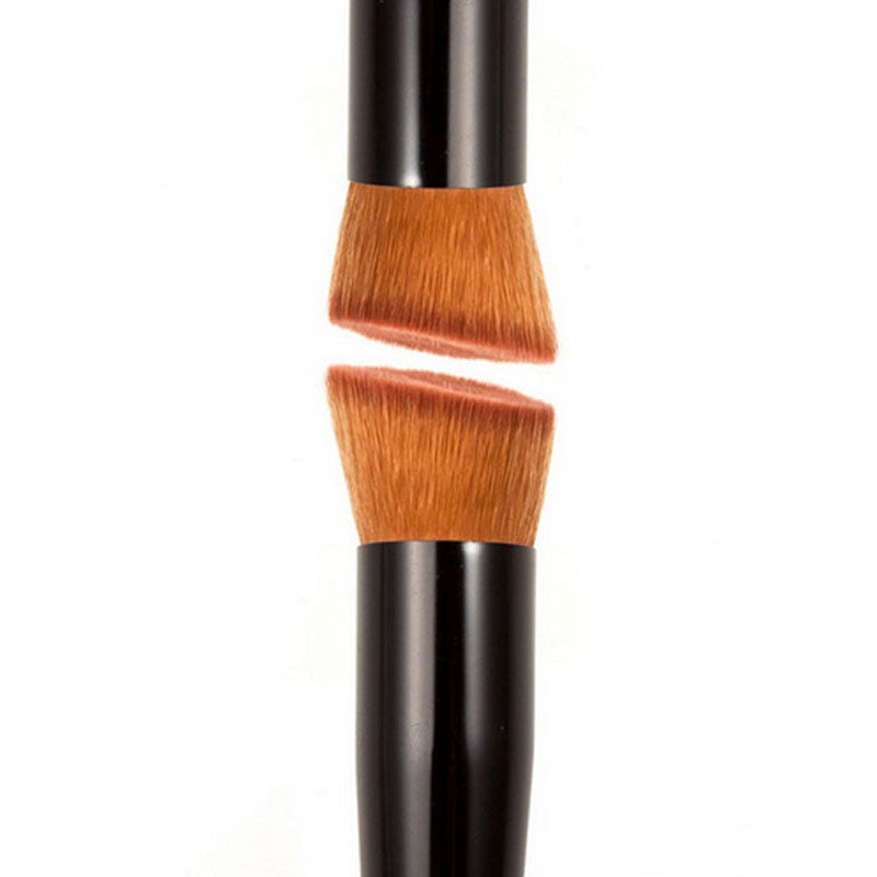 Wooden-handled Foundation Brush