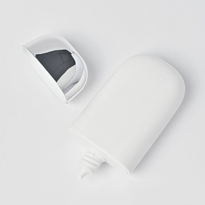 Moisturizing and Brightening Sunscreen